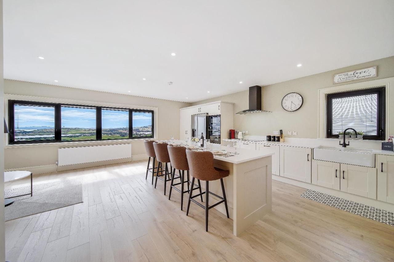 Seaview Lodge Apartment 'Sleeping 4 Guests' Rockstown Eksteriør billede