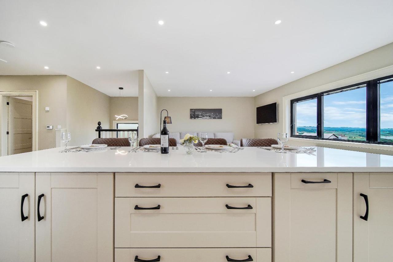 Seaview Lodge Apartment 'Sleeping 4 Guests' Rockstown Eksteriør billede