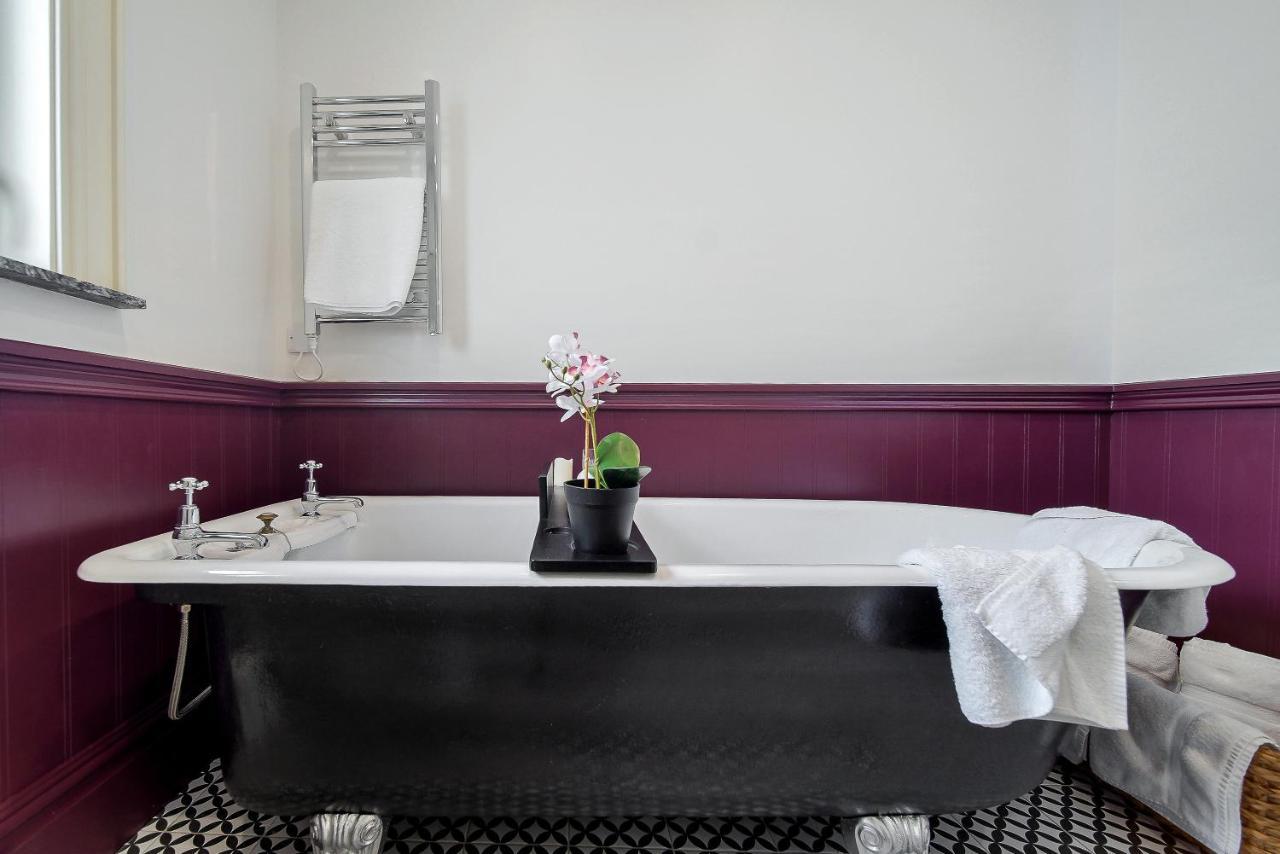 Seaview Lodge Apartment 'Sleeping 4 Guests' Rockstown Eksteriør billede