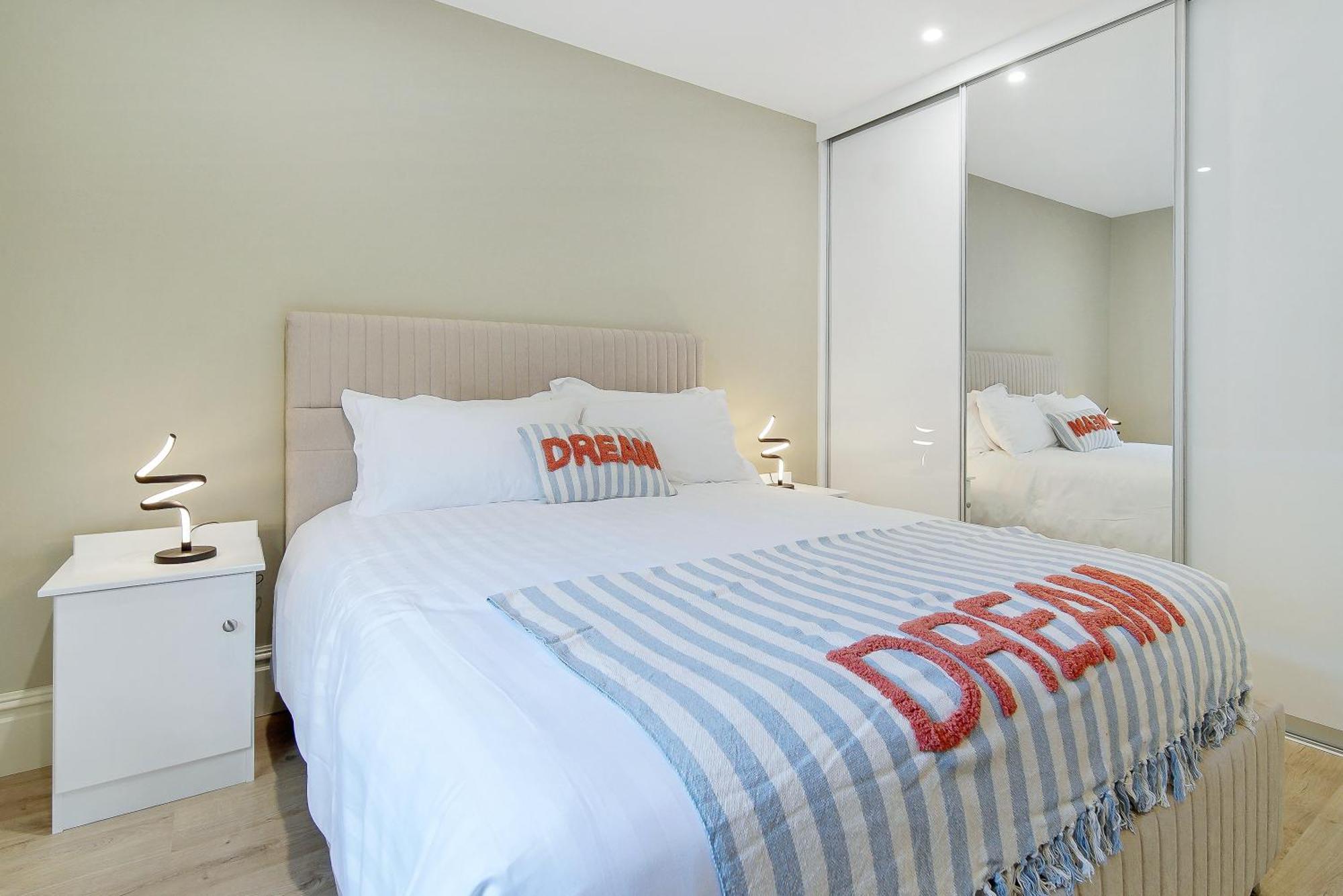 Seaview Lodge Apartment 'Sleeping 4 Guests' Rockstown Eksteriør billede