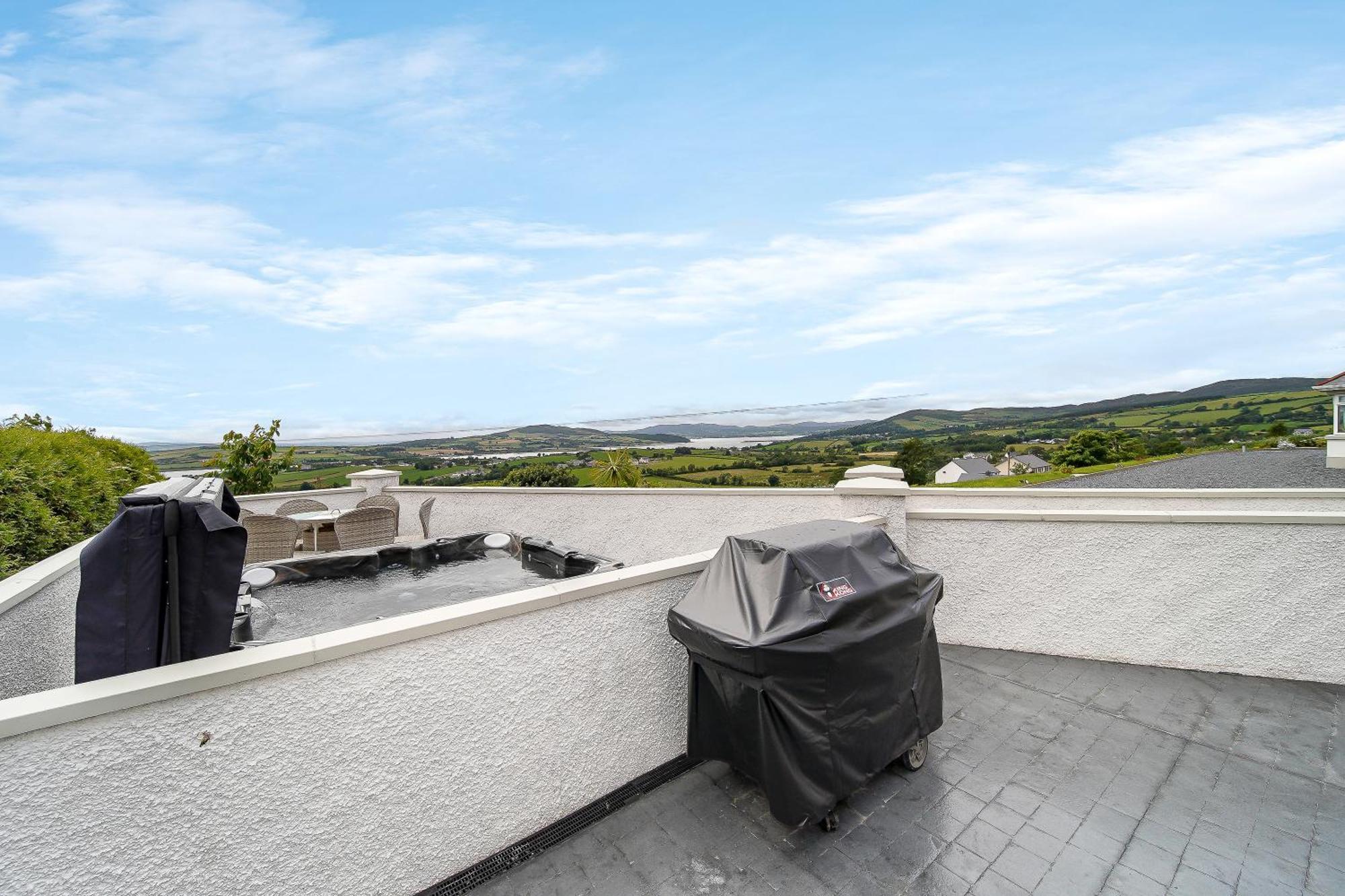 Seaview Lodge Apartment 'Sleeping 4 Guests' Rockstown Eksteriør billede