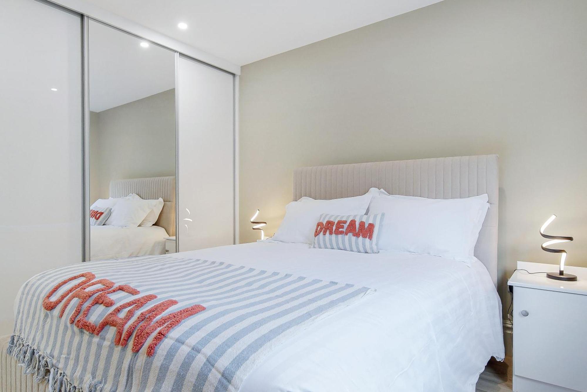 Seaview Lodge Apartment 'Sleeping 4 Guests' Rockstown Eksteriør billede
