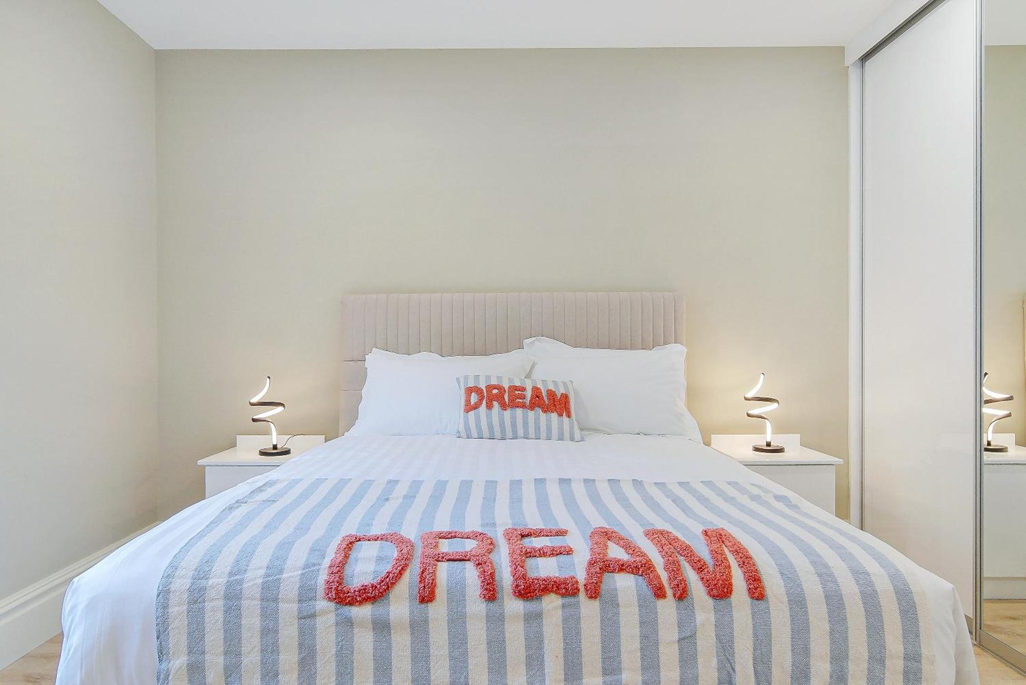 Seaview Lodge Apartment 'Sleeping 4 Guests' Rockstown Eksteriør billede